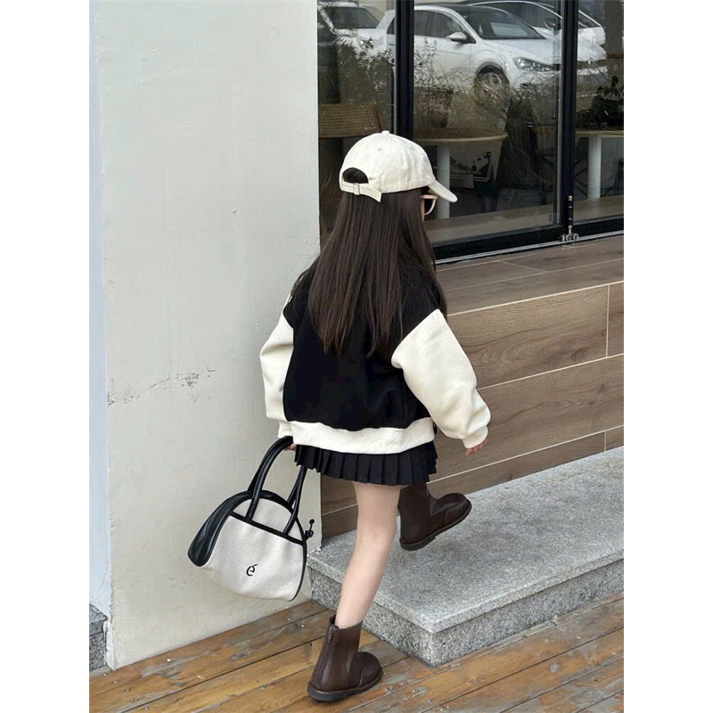 Set ba chi tiết áo khoác bomber kèm áo và chân váy đen xếp ly 10-28kg giá sỉ