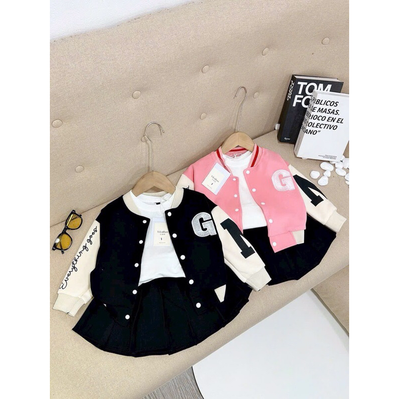 Set ba chi tiết áo khoác bomber kèm áo và chân váy đen xếp ly 10-28kg giá sỉ