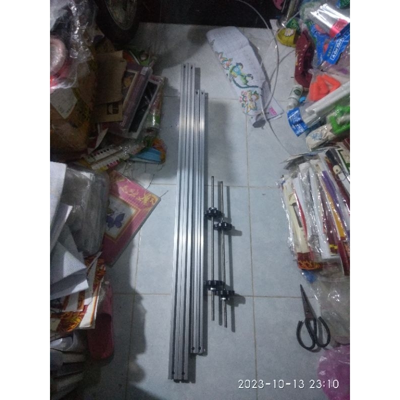 Khung thêu tranh bằng nhôm 1mx 50cm