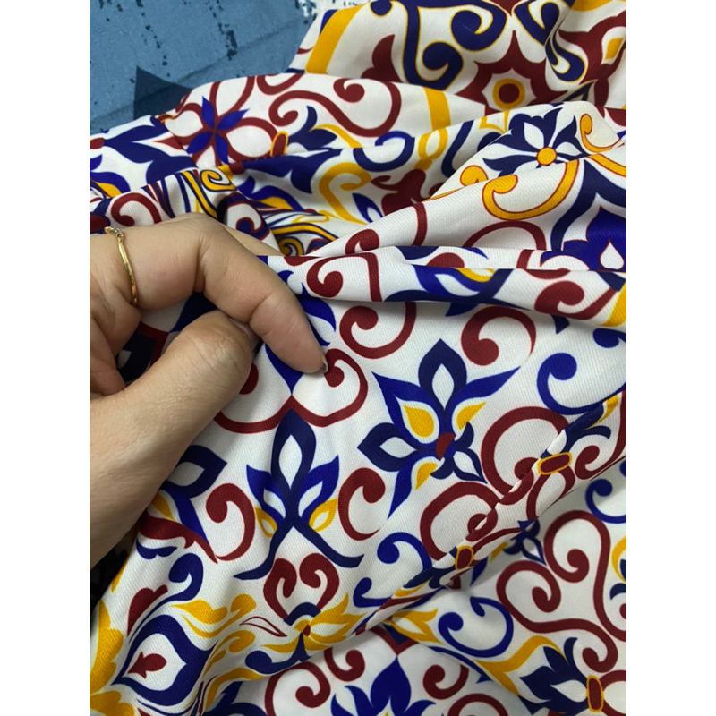 Pass áo dài lụa hoạ tiết