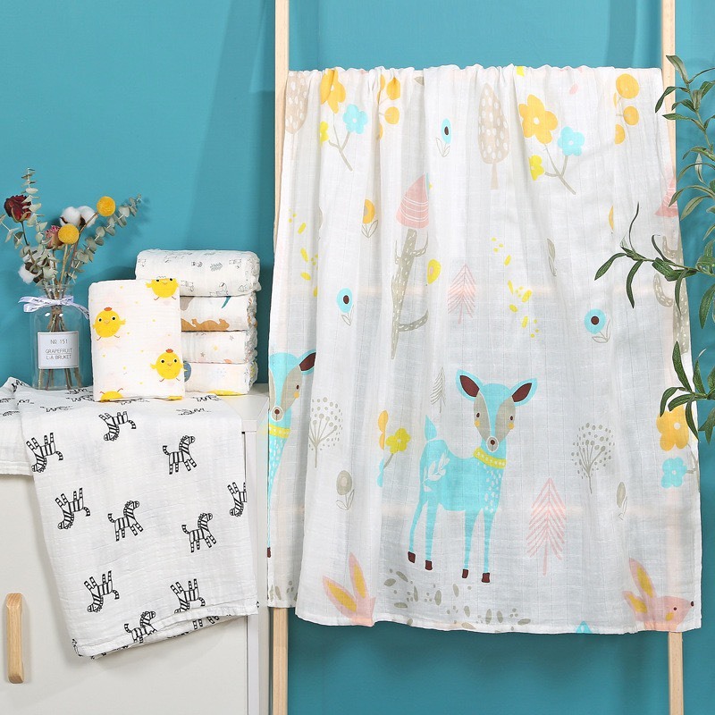 Khăn  tắm Aden sợi tre kích thước 120x110 cho bé