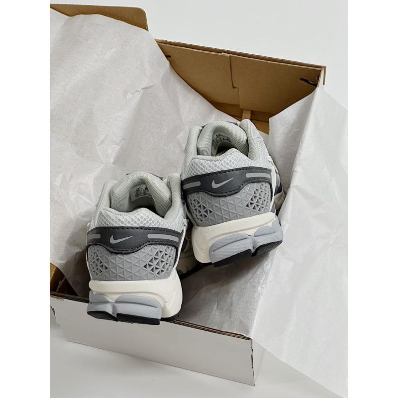 Giày Thể Thao Njke Vomero 5 Grey, giầy sneaker nam nữ siêu nhẹ phù hợp chạy bộ tập gym dáng sport
