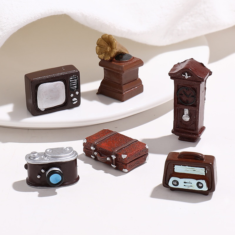 Mô Hình Đồng Hồ Treo Tường Trang Trí Nhà Búp Bê