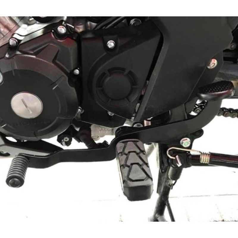 Cặp 2 cái cao su gác chân trước xe Winner V1 -V3, gác chân trước Win