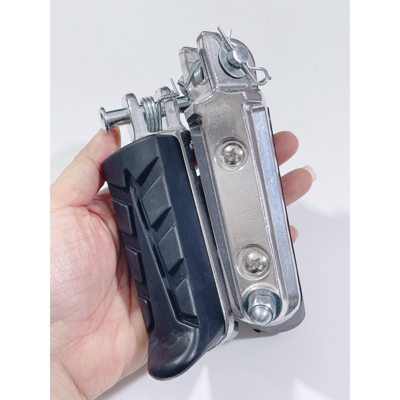 Cặp 2 cái cao su gác chân trước xe Winner V1 -V3, gác chân trước Win