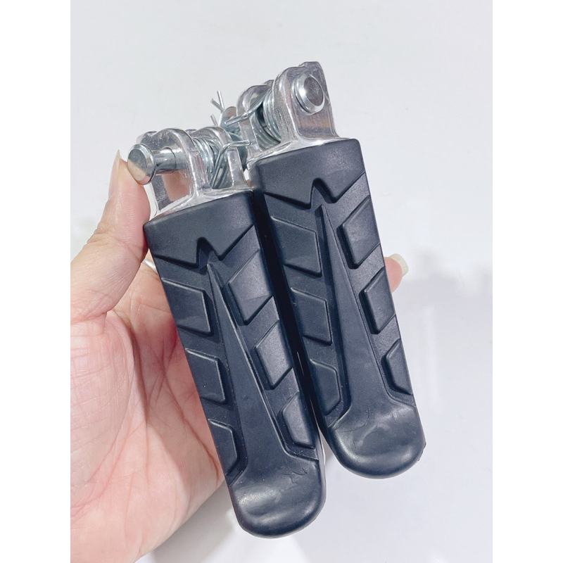 Cặp 2 cái cao su gác chân trước xe Winner V1 -V3, gác chân trước Win