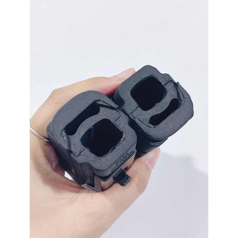 Cặp 2 cái cao su gác chân trước xe Winner V1 -V3, gác chân trước Win