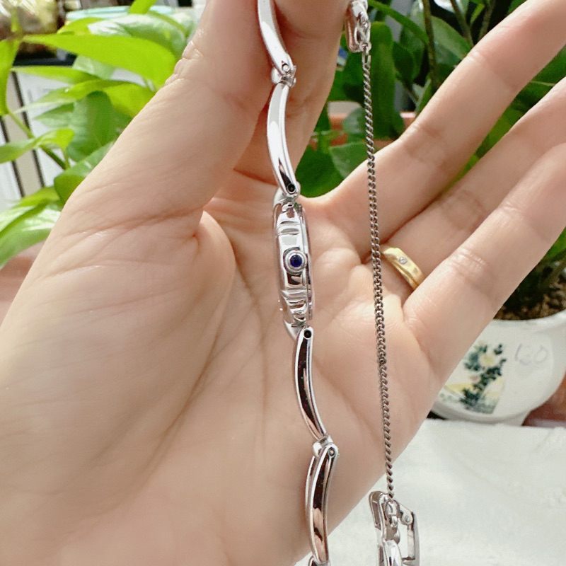 Đồng hồ nữ si nhật hiệu Marie Claire