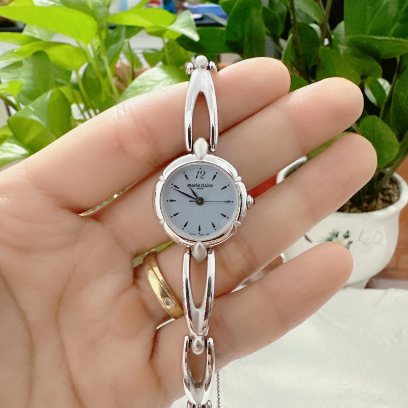 Đồng hồ nữ si nhật hiệu Marie Claire