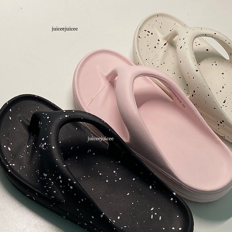 Dép xỏ ngón Shoopen vảy sơn mới