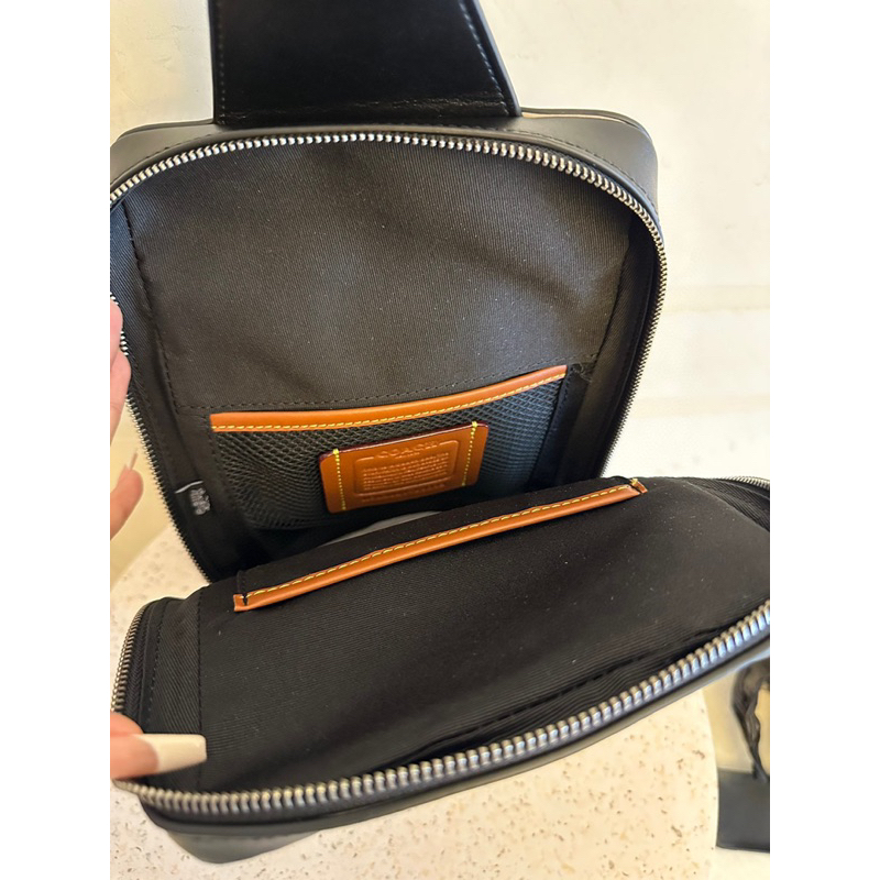 Túi đeo chéo nam Coach Gotham xuất xịn