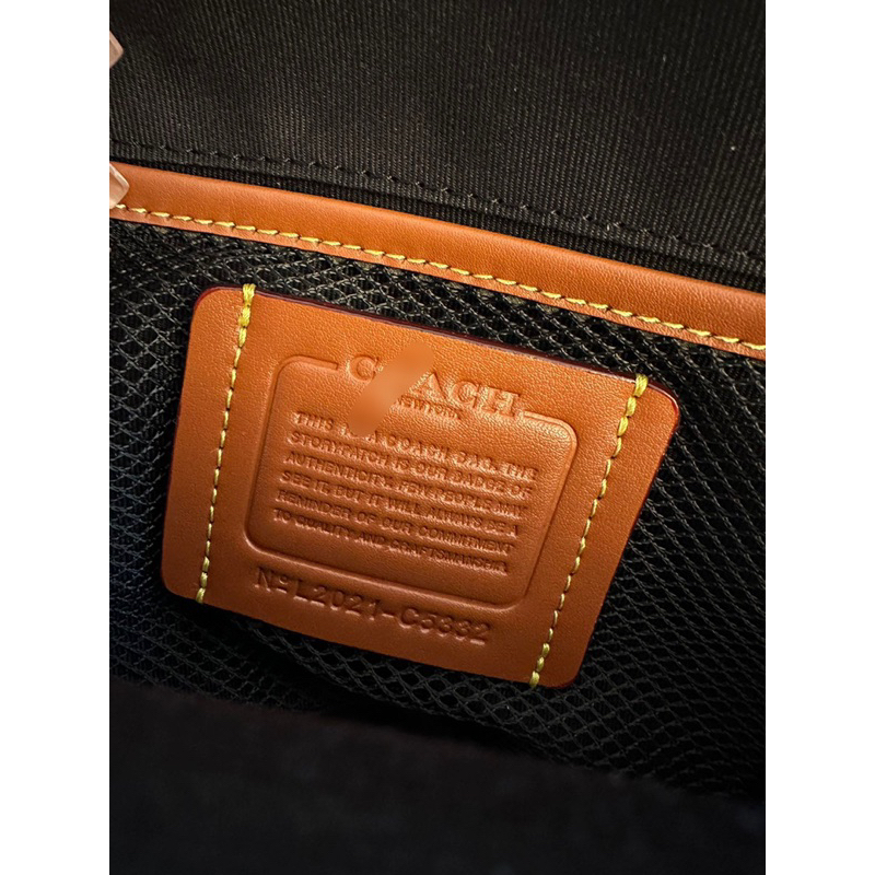 Túi đeo chéo nam Coach Gotham xuất xịn