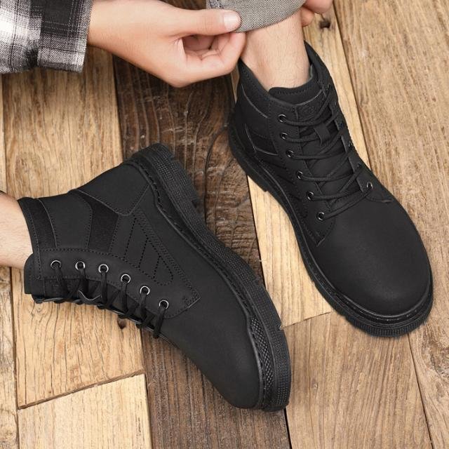 Giày Boot Nam Đen Da Mờ POLI Mẫu Mới Nhất GN450