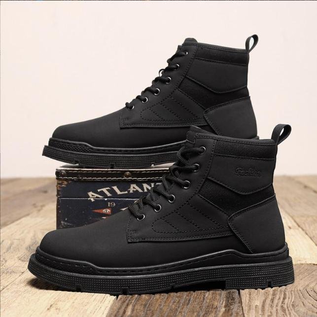 Giày Boot Nam Đen Da Mờ POLI Mẫu Mới Nhất GN450