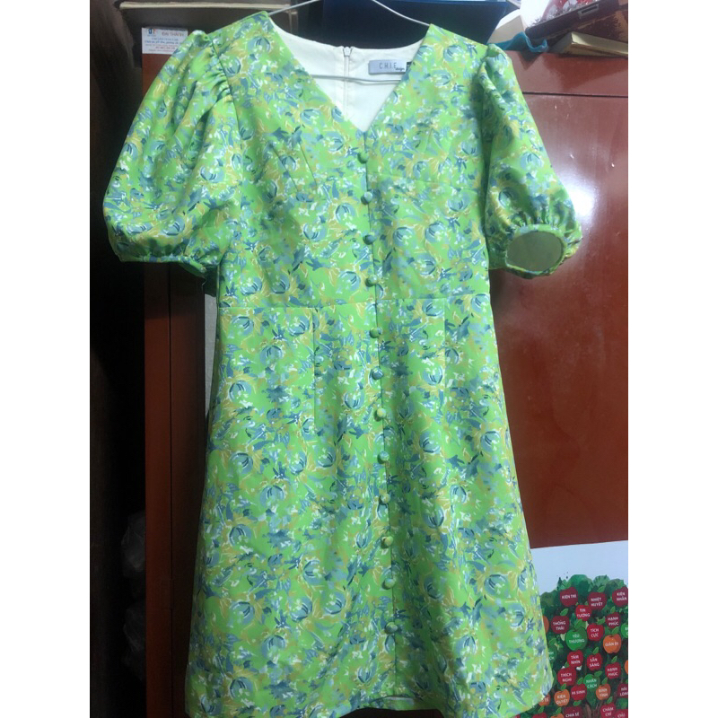 Đầm size M dài tới gối 2 lớp eo 72-75cm