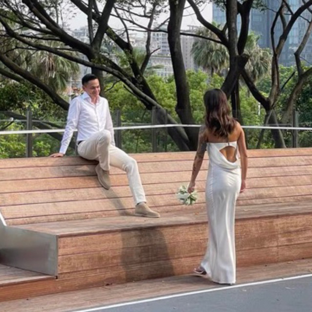 Đầm dài đi tiệc hở lưng sang trọng có mút váy quây sexy Linari D17