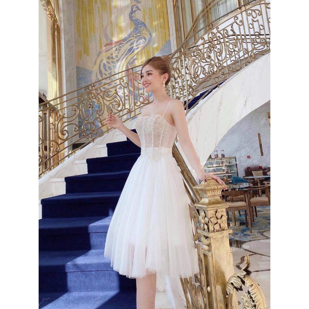 THANH LÝ  - Váy tiệc trắng 2 dây đính hạt chân lưới