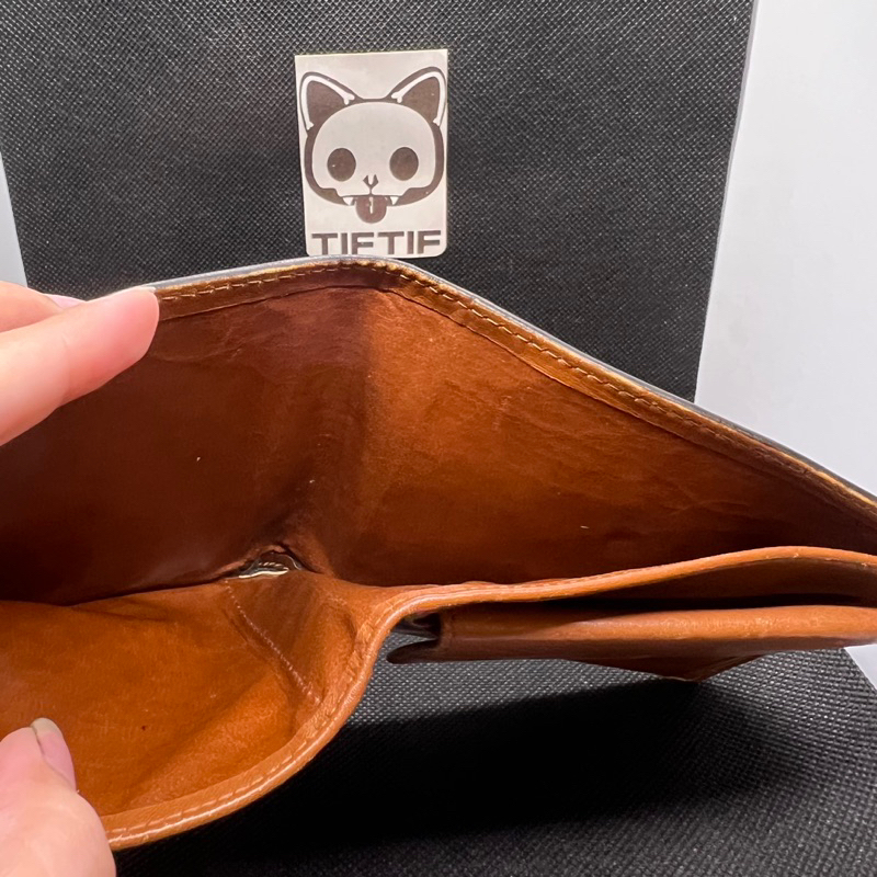 Ví si nhật vivienn.e