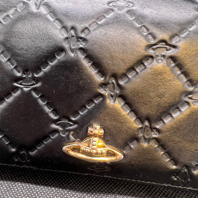 Ví si nhật vivienn.e