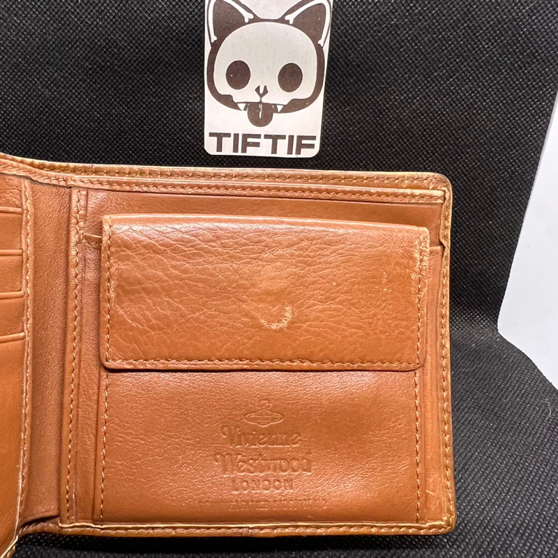 Ví si nhật vivienn.e