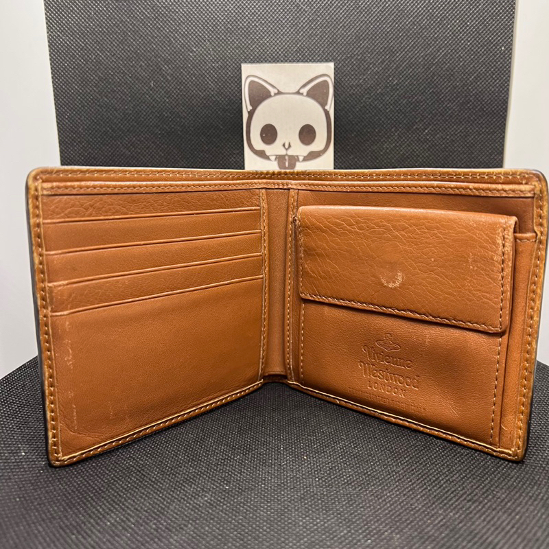 Ví si nhật vivienn.e