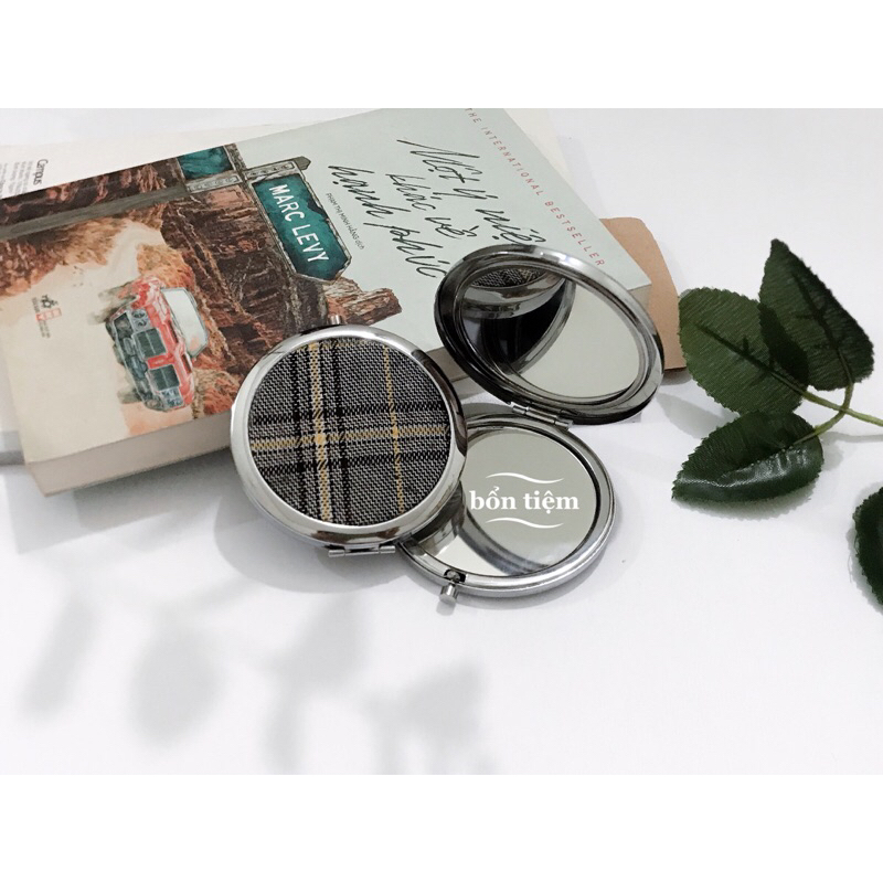 Gương cầm tay handmade