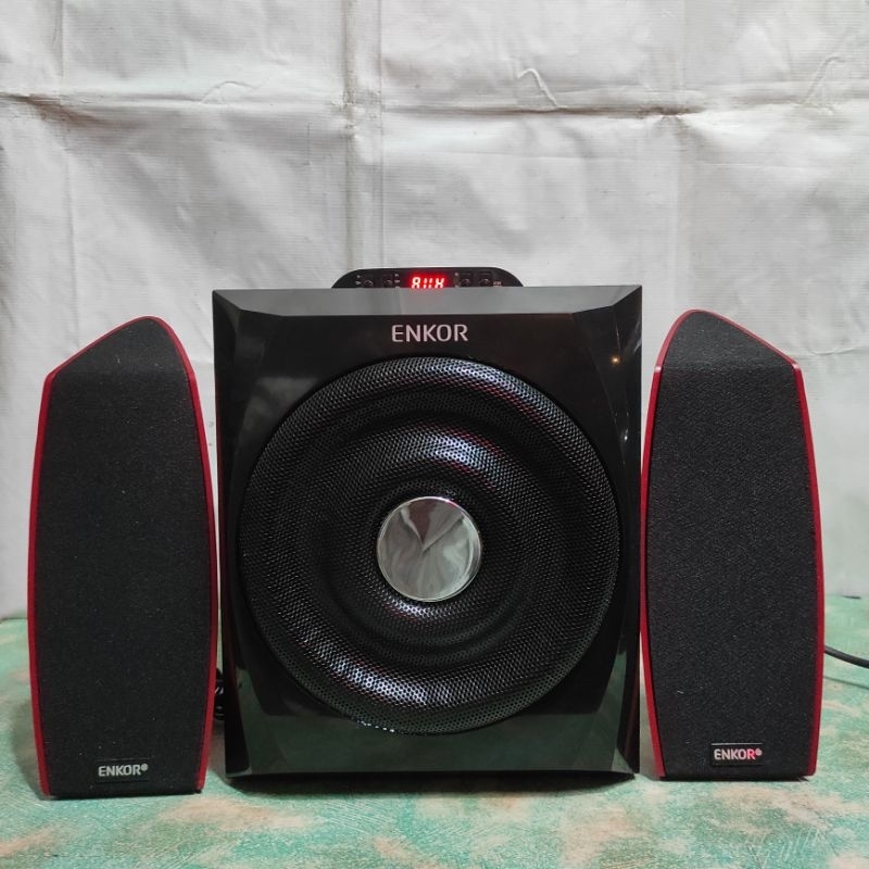 Loa ENKOR F200 2.1có Bluetooth