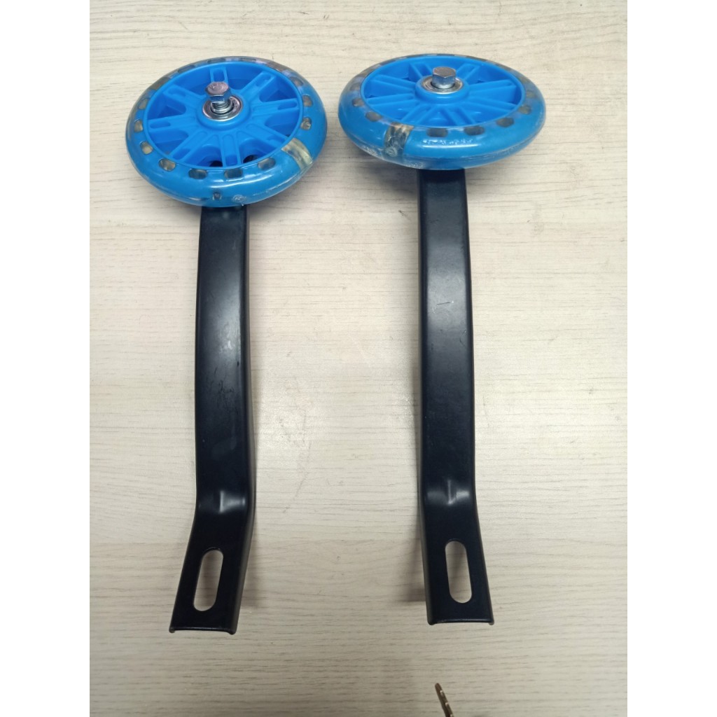 CẶP BÁNH PHỤ DÀNH CHO XE ĐẠP TRẺ EM TỪ CỠ 12-20 - CÓ ĐÈN LED PHÁT SÁNG