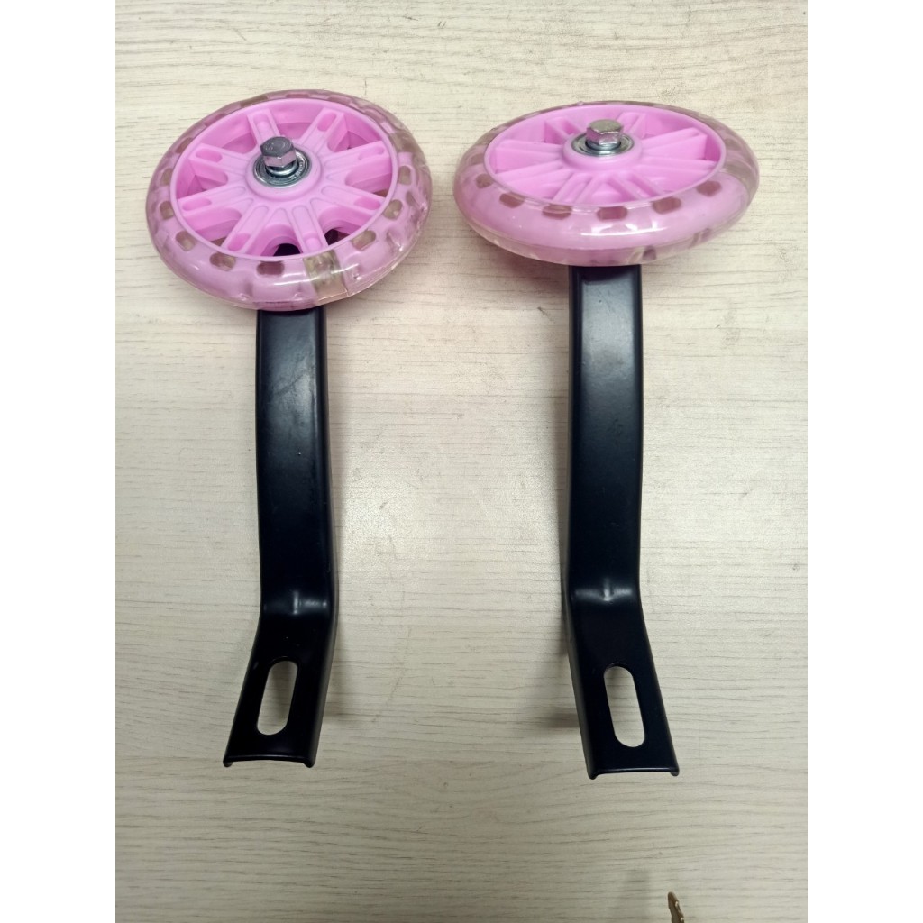 CẶP BÁNH PHỤ DÀNH CHO XE ĐẠP TRẺ EM TỪ CỠ 12-20 - CÓ ĐÈN LED PHÁT SÁNG