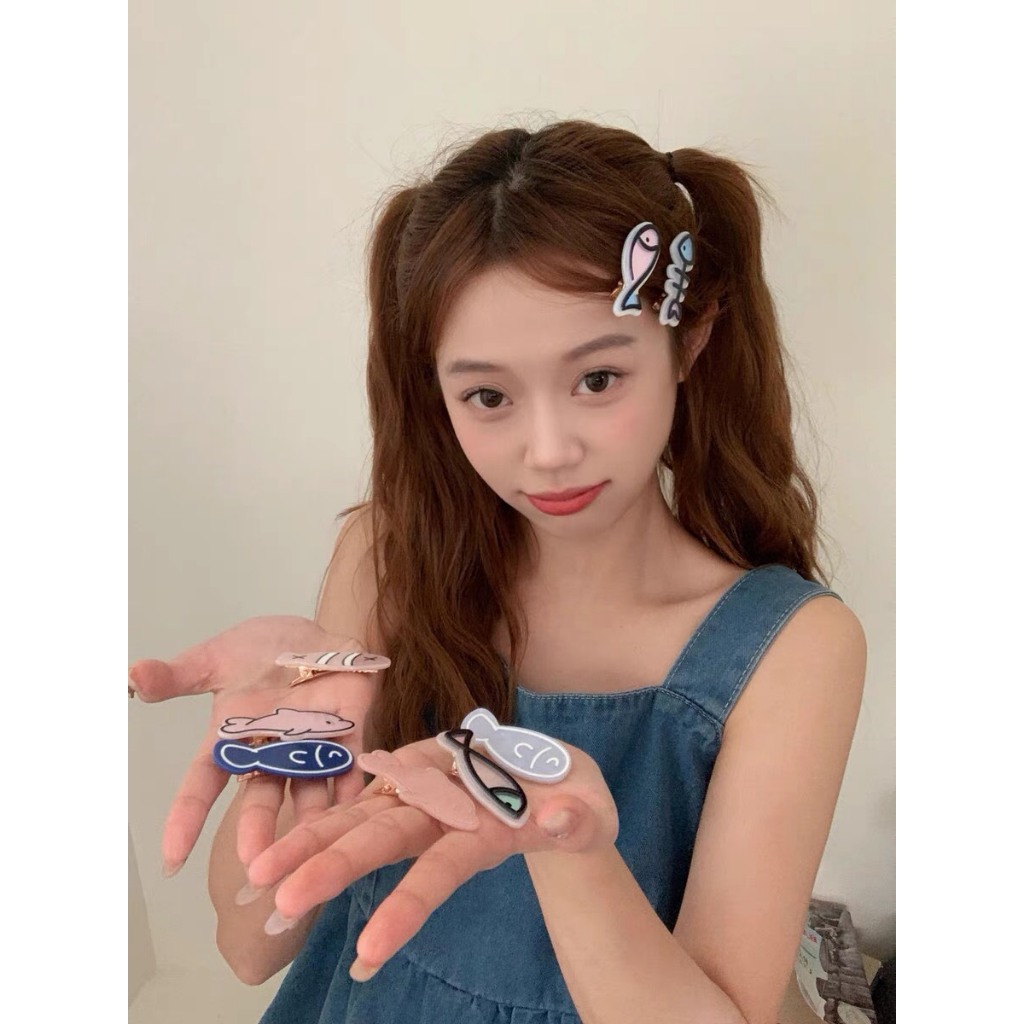 Kẹp Tóc Mái Bằng Acrylic Hình Cá Hoạt Hình Mini Dễ Thương B490