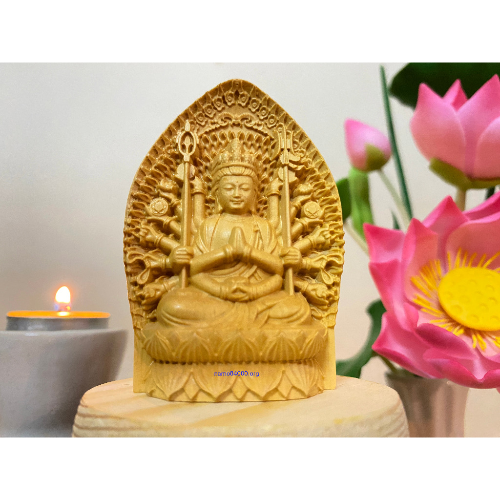 Tôn tượng Thiên Thủ Thiên Nhãn Quan Thế Âm bằng gỗ