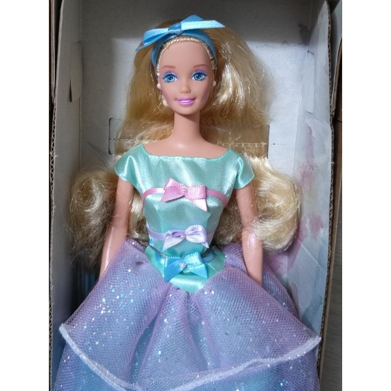 Búp bê Avon hộp cũ