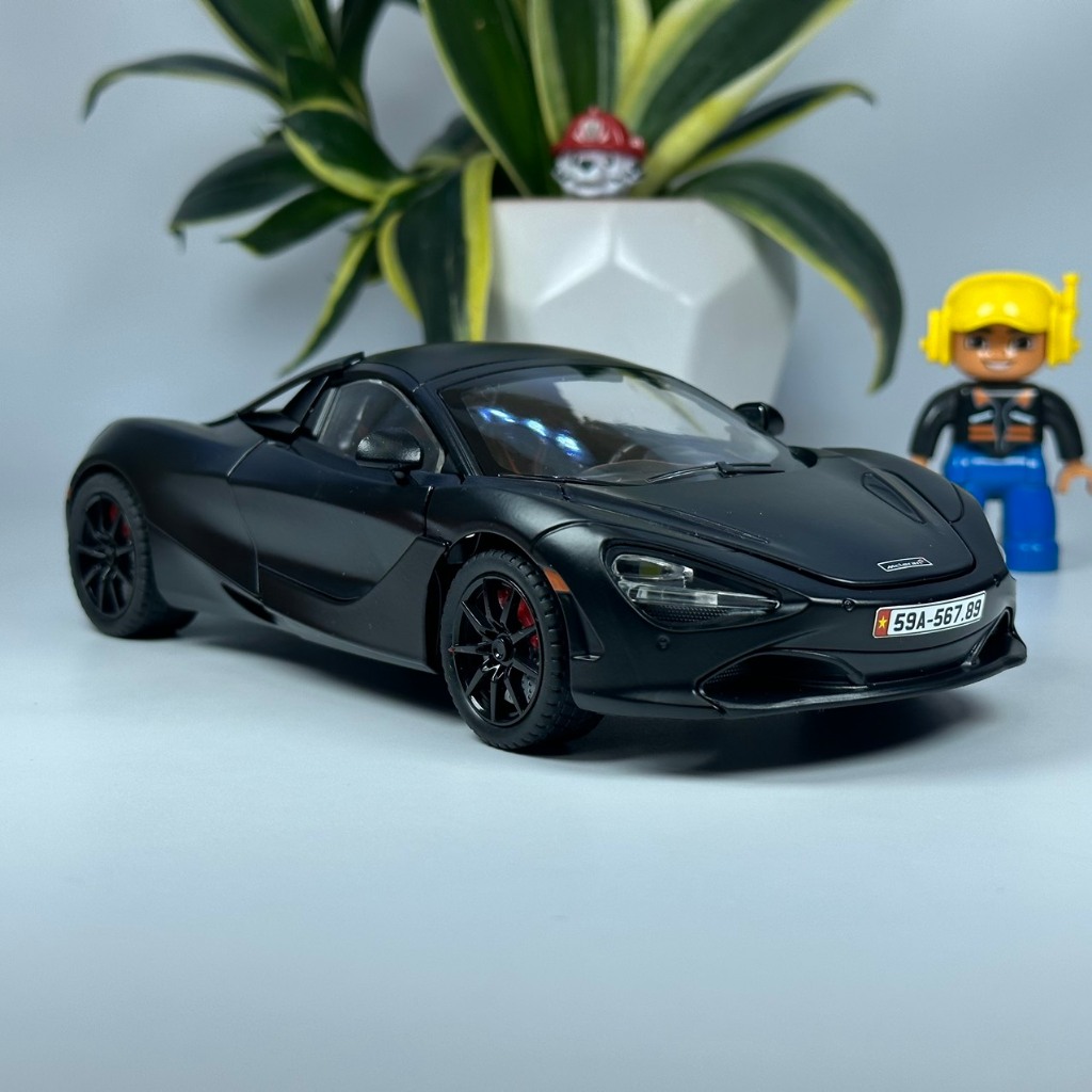 Mô hình siêu xe McLaren 720S mui trần tỷ lệ 1:24 bằng kim loại