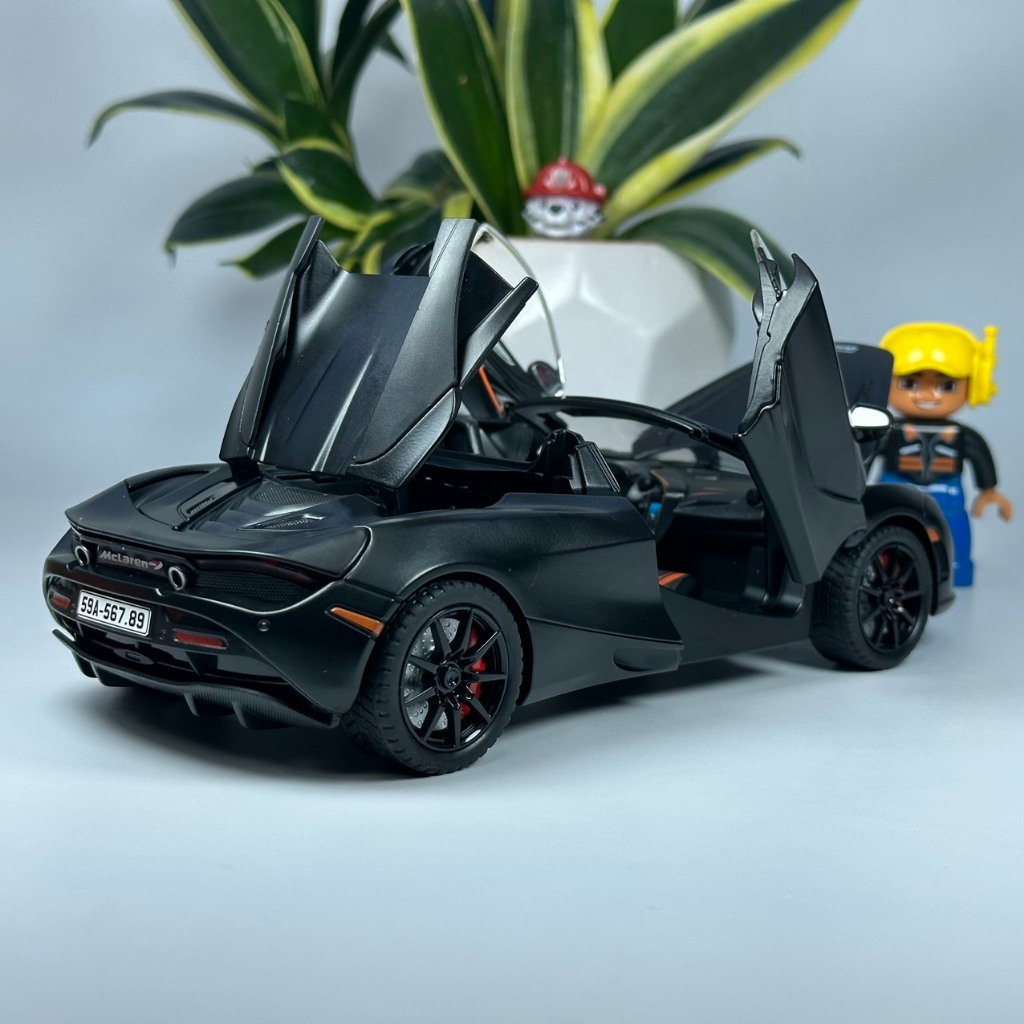 Mô hình siêu xe McLaren 720S mui trần tỷ lệ 1:24 bằng kim loại