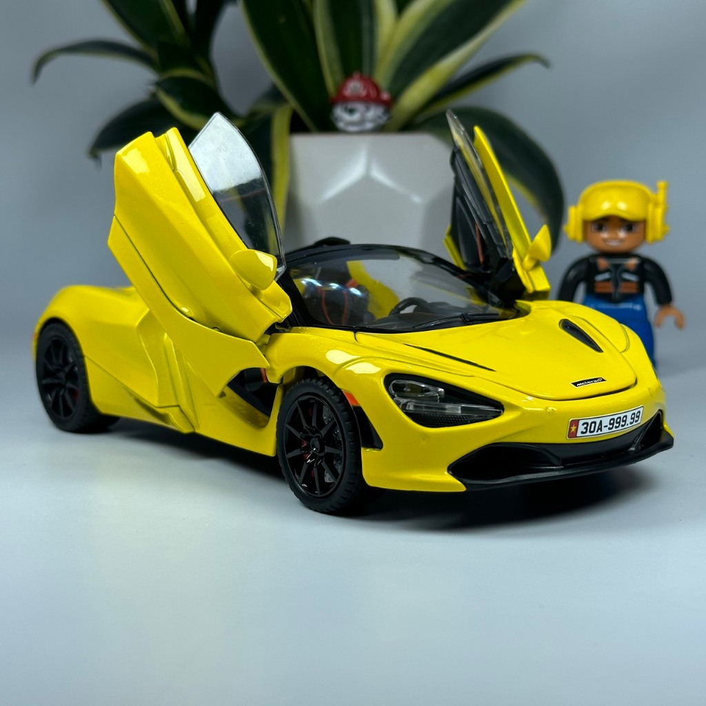 Mô hình siêu xe McLaren 720S mui trần tỷ lệ 1:24 bằng kim loại