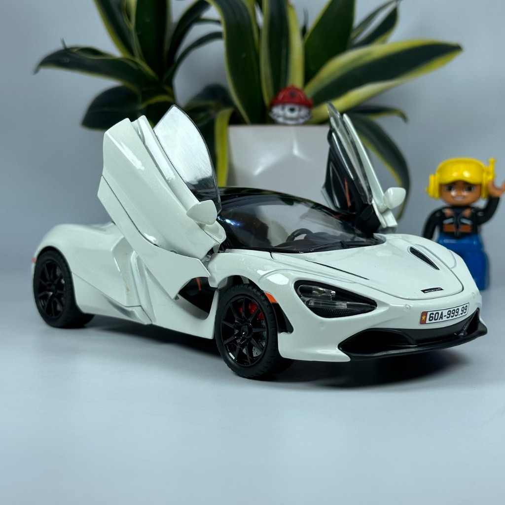 Mô hình siêu xe McLaren 720S mui trần tỷ lệ 1:24 bằng kim loại