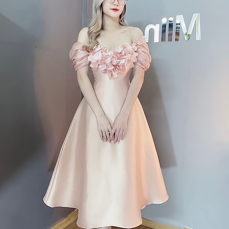 Váy Tapta Cánh Hoa Kết Tim Tay Tơ