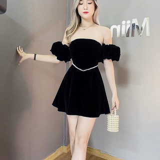 Váy cúp ngực tay bồng bí