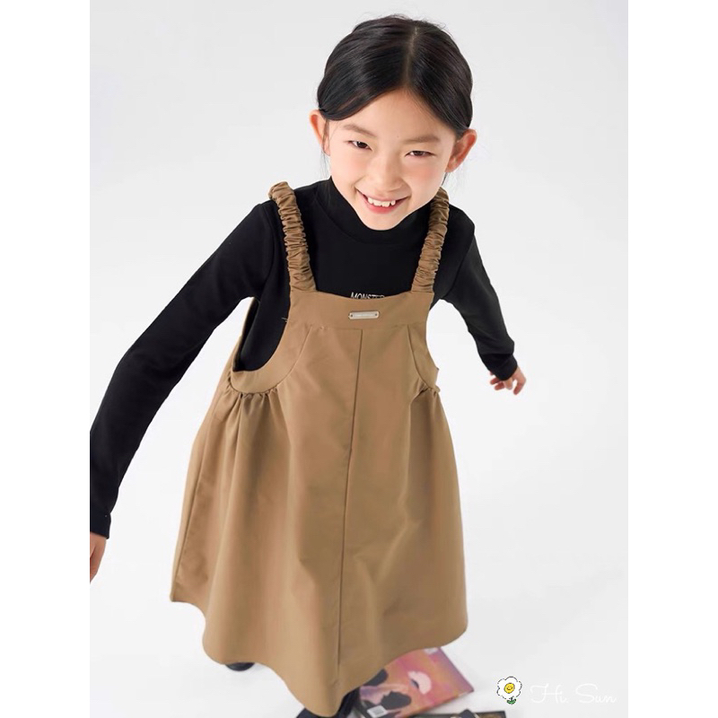 Set váy yếm 2 dây kết hợp áo giữ nhiệt Hisun màu nâu đen cho bé gái size từ 14-45 cân