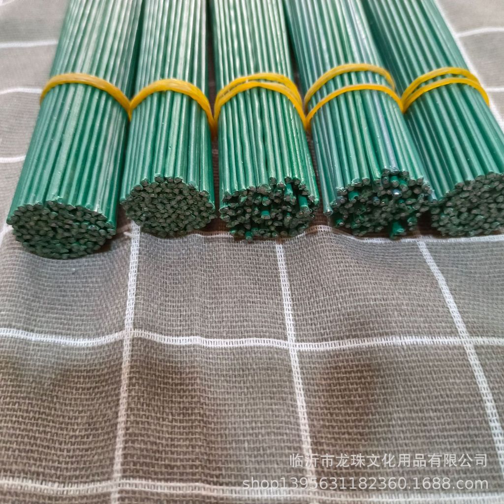 Que kẽm làm hoa que kẽm bọc nhựa xanh dài 40 cm, 30 cm