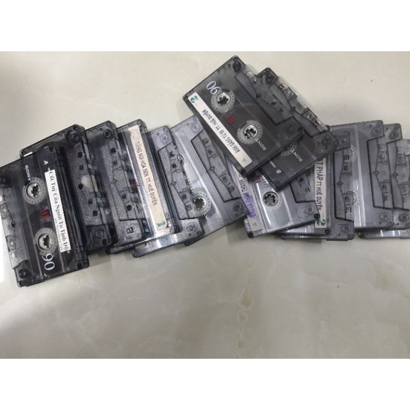 10 băng cassette