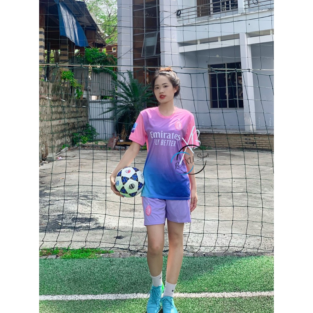 ÁO BÓNG ĐÁ CLB AC MILAN HỒNG ĐẸP 2024 - BỘ QUẦN ÁO BÓNG ĐÁ CLB AC MILAN HỒNG MẪU THẬT 2024