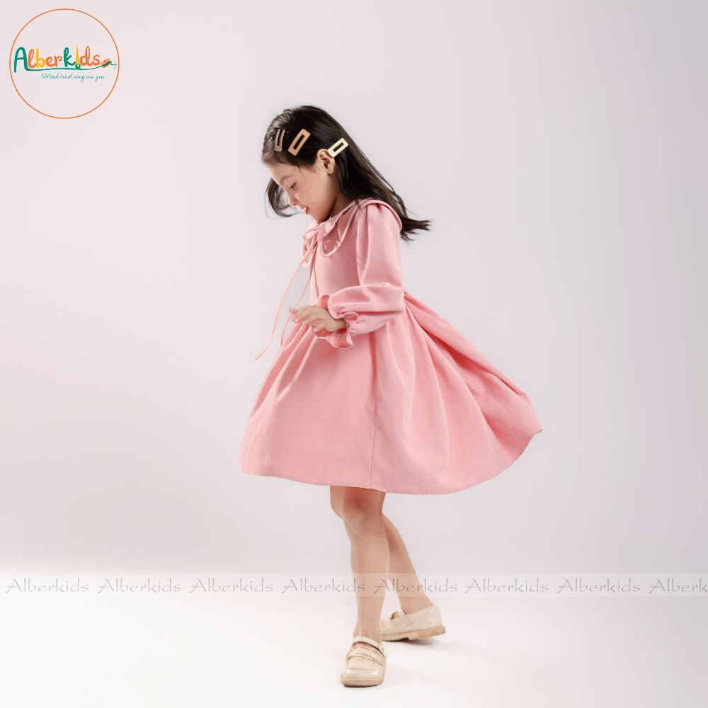 Váy bé gái hồng cổ sen cách điệu nhung tăm chéo dài tay công chúa xinh đẹp cho trẻ 2,3,4,5,6,7,8,9,10,11,12 tuổi