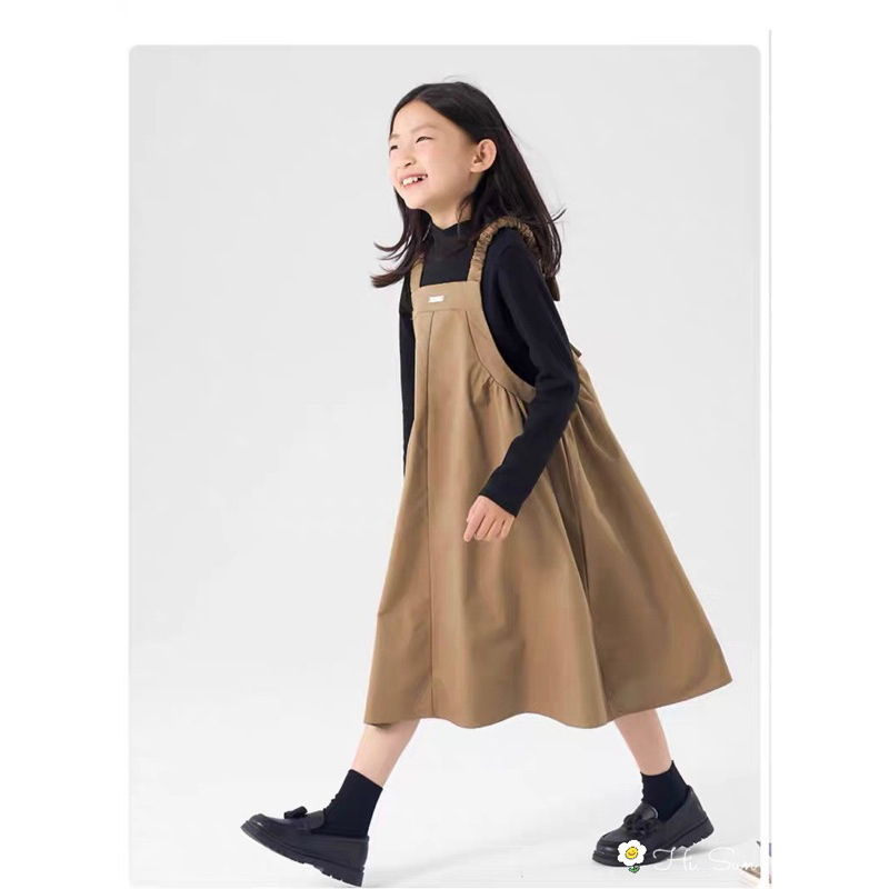 Set váy yếm 2 dây kết hợp áo giữ nhiệt Hisun màu nâu đen cho bé gái size từ 14-45 cân