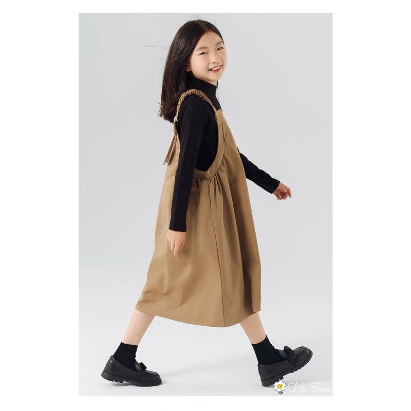 Set váy yếm 2 dây kết hợp áo giữ nhiệt Hisun màu nâu đen cho bé gái size từ 14-45 cân