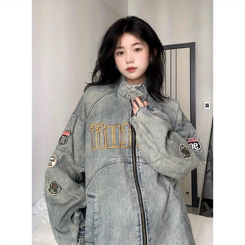 Áo khoác jeans thêu hình unisex phù hợp cho cả nam và nữ