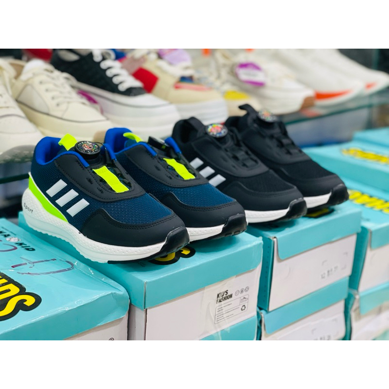 Giầy thể thao bé trai 3 vạch