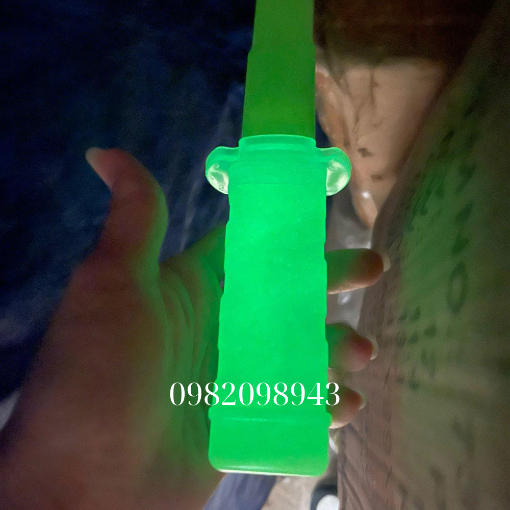 KIẾM NHỰA RÚT GỌN, KIẾM CÀ RỐT, KIẾM CÀ RỐT 3D CÓ PHẢN QUANG PHÁT SÁNG VÀO BUỔI TỐI AN TOÀN VUI NHỘN