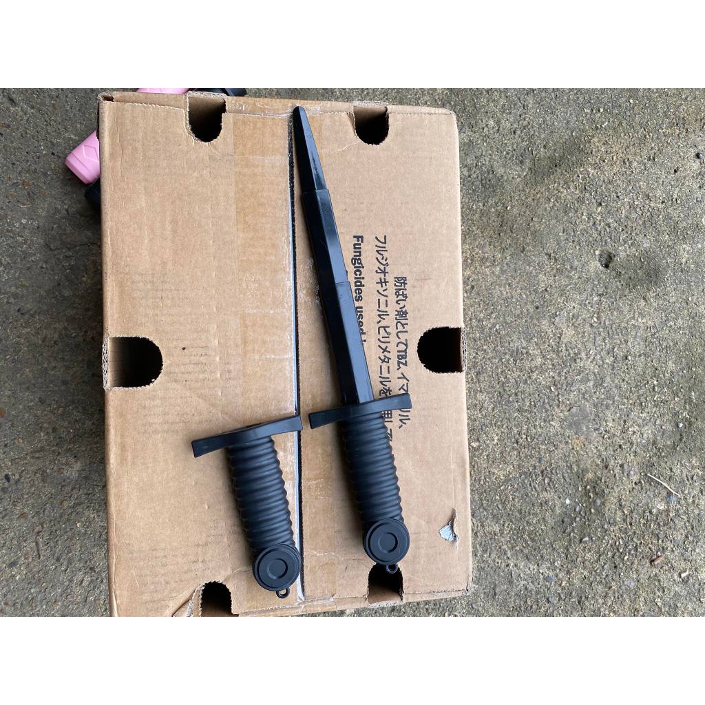 KIẾM NHỰA RÚT GỌN, KIẾM CÀ RỐT, KIẾM CÀ RỐT 3D CÓ PHẢN QUANG PHÁT SÁNG VÀO BUỔI TỐI AN TOÀN VUI NHỘN