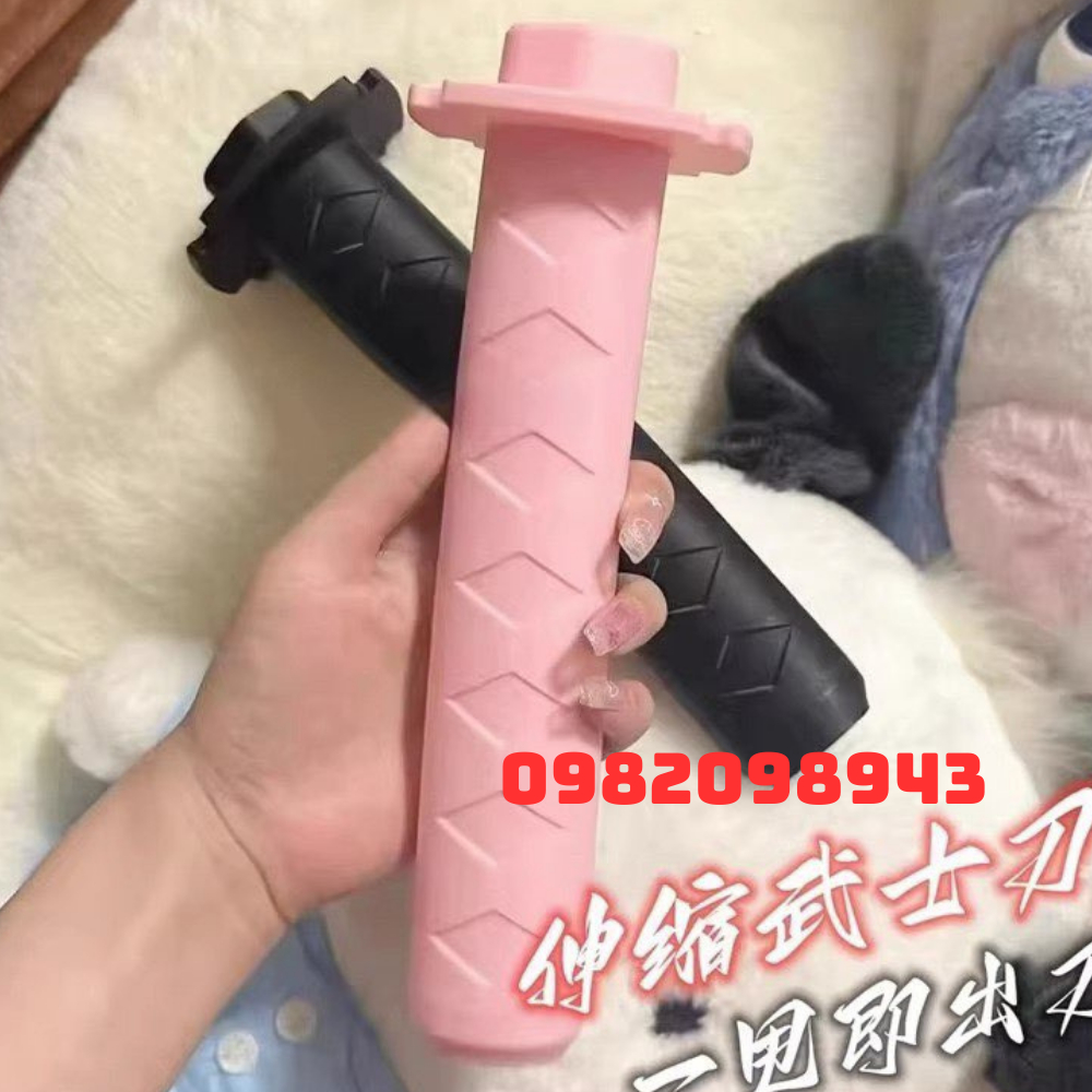 KIẾM NHỰA RÚT GỌN,KIẾM CÀ RỐT 3D PHẢN QUANG KIẾM SAMURAI  ĐỒ CHƠI VUI NHỘN MỚI LẠ
